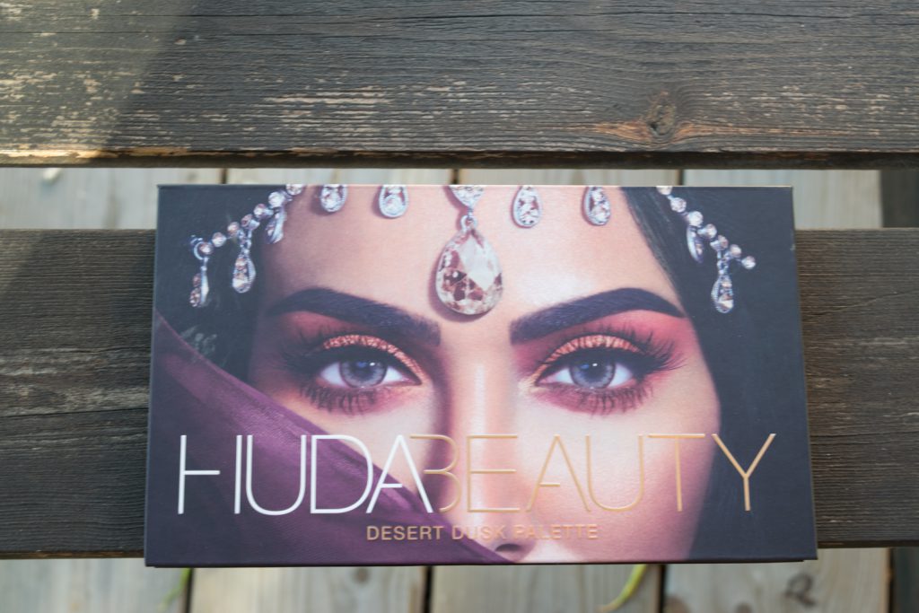Huda beauty Desert Dusk Eyeshadow Palette
